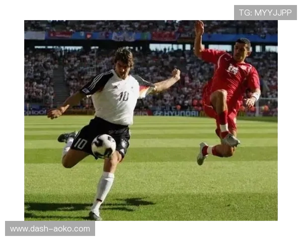 足球历史84年百大球星盘点：从传奇到现象级巨星的巅峰之路