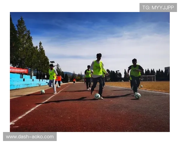 足球星火点燃梦想之路，青少年足球崛起新希望